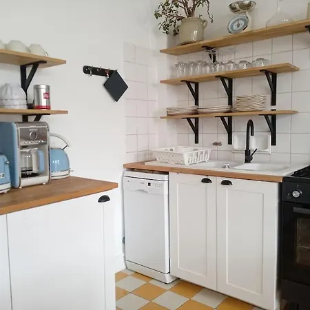 Rochefort, Charentaise 3 A 7 Personnes, 3 Etoiles * Rochefort (Charente-Maritime)