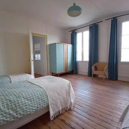 Rochefort, Charentaise 3 A 7 Personnes, 3 Etoiles * Rochefort (Charente-Maritime)